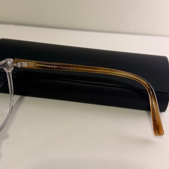 Warby Parker Bodie Blue Light Filtering Glasses - Picture 4 of 7